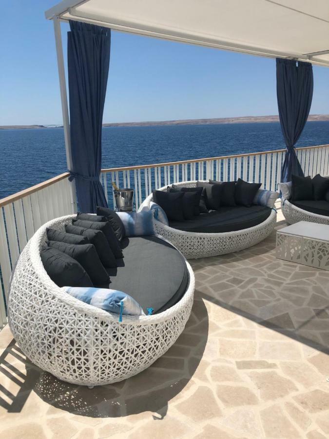 Beline Direct Aan Zee, Verwarmd Zwembad En Sauna Villa